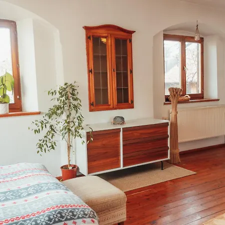 Quiet Close To Nature Apartment *